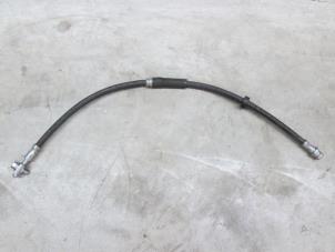 Used Front brake hose Volkswagen Passat Variant (365) Price € 30,25 Inclusive VAT offered by NNP Automotive Group