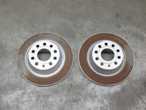Used Rear brake disc Volkswagen Tiguan (5N1/2) Price € 181,50 Inclusive VAT offered by NNP Automotive Group