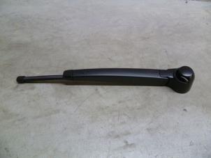 New Rear wiper arm Volkswagen Scirocco (137/13AD) Price € 30,25 Inclusive VAT offered by NNP Automotive Group