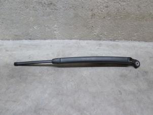 Used Rear wiper arm Volkswagen Touran (1T1/T2) Price € 18,15 Inclusive VAT offered by NNP Automotive Group