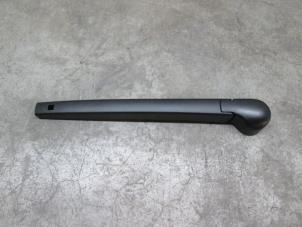 Used Rear wiper arm Volkswagen Tiguan (AD1) Price € 14,52 Inclusive VAT offered by NNP Automotive Group