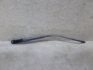 Used Front wiper arm Volkswagen Transporter T5 Price € 18,15 Inclusive VAT offered by NNP Automotive Group