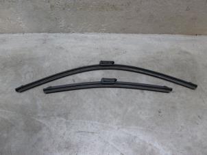 New Set of wiper blades Volkswagen Up! (121) Price € 36,24 Inclusive VAT offered by NNP Automotive Group
