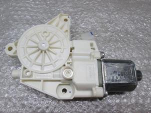 Used Door window motor Infiniti Q30 (H15) Price € 30,25 Inclusive VAT offered by NNP Automotive Group