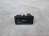 Tailgate switch from a Volkswagen Passat (3C2), Saloon, 2005 / 2010 2008
