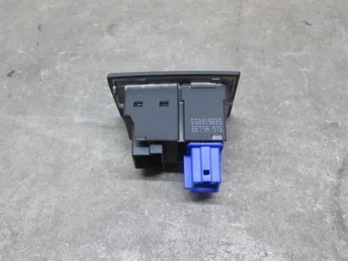 Panic lighting switch from a Volkswagen Golf VII (AUA)  2013