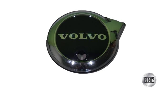 Używane Emblemat Volvo XC40 (XZ) Cena € 90,75 Z VAT oferowane przez NNP Automotive Group
