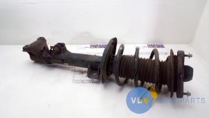 Used Front shock absorber, right Mercedes E (C207) E-220 CDI 16V BlueEfficiency Price € 60,50 Inclusive VAT offered by Autoparts Van De Velde