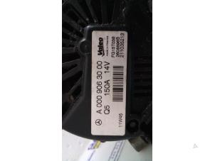 Dynamo van een Mercedes-Benz C (W204) 1.8 C-200 CGI 16V 2018