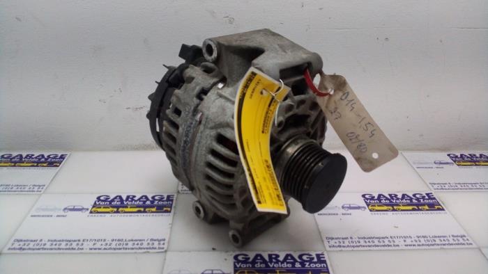 Usagé Dynamo Mercedes Vito (639.6) 2.2 111 CDI 16V Prix € 108,90 Prix TTC proposé par Autoparts Van De Velde