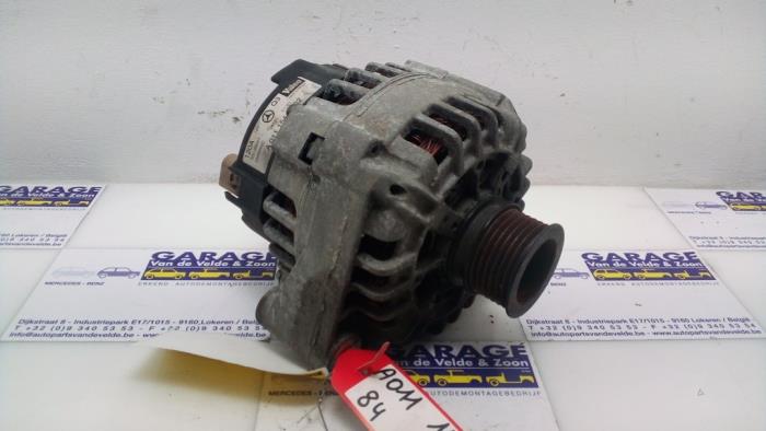 Gebrauchte Dynamo Mercedes C Combi (S203) 2.0 C-180 16V Preis € 60,50 Mit Mehrwertsteuer angeboten von Autoparts Van De Velde