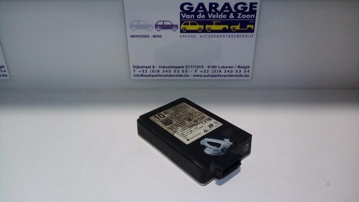 Begagnade Radarsensor Mercedes C (W205) C-180d 1.6 Turbo 16V Pris € 108,90 Inklusive moms erbjuds av Autoparts Van De Velde