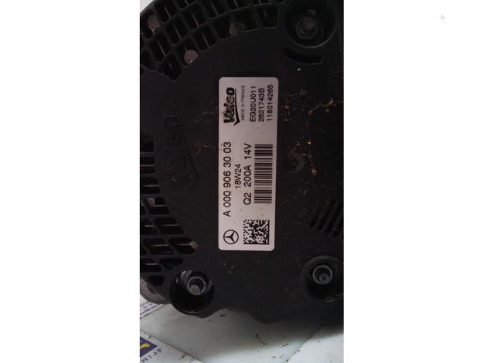 Dynamo d'un Mercedes-Benz C Estate (S205) C-180d 1.6 Turbo 16V 2018