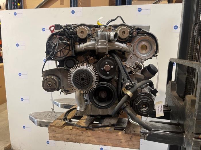 りん　0808 Engine Mercedes S 6.0 S-600 48V - 120982 120982