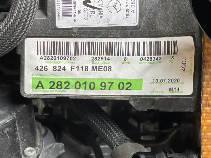 Engine from a Mercedes-Benz A (177.0) 1.3 A-250 e Turbo 16V 2020