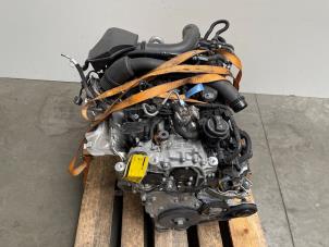 Engine from a Mercedes-Benz A (177.0) 1.3 A-250 e Turbo 16V 2020