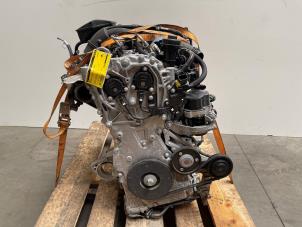 Engine from a Mercedes-Benz A (177.0) 1.3 A-250 e Turbo 16V 2020