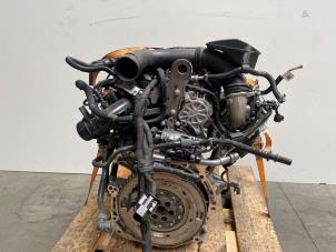 Engine from a Mercedes-Benz A (177.0) 1.3 A-250 e Turbo 16V 2020