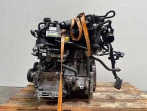 Engine from a Mercedes-Benz A (177.0) 1.3 A-250 e Turbo 16V 2020