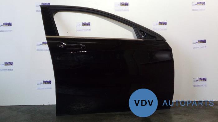 Portière 4portes arrière droite d'un Mercedes-Benz CLA (117.3) 1.5 CLA-180 CDI, 180 d 16V 2015