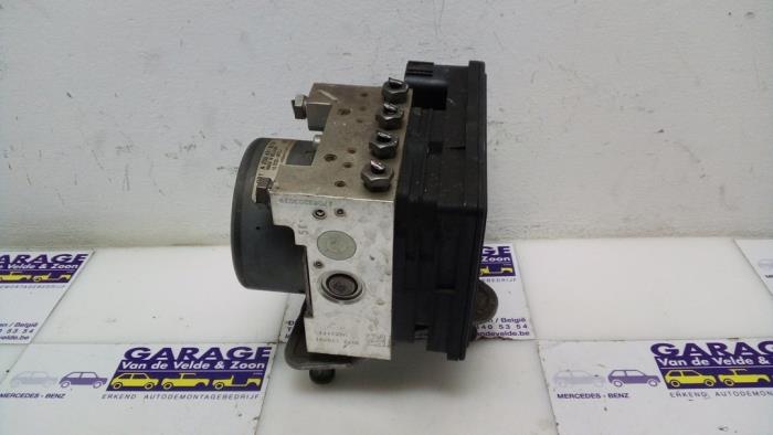 Used ABS Computer Mercedes C (C205) C-200 2.0 16V Price € 151,25 Inclusive VAT offered by Autoparts Van De Velde