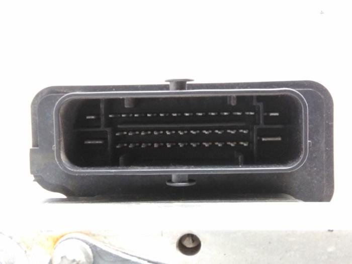 ABS Computer from a Mercedes-Benz A (W176) 1.5 A-180 CDI, A-180d 16V 2014