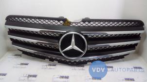 Usados Rejilla Mercedes R (W251) 3.0 350 CDI V6 24V 4-Matic Precio de solicitud ofrecido por Autoparts Van De Velde