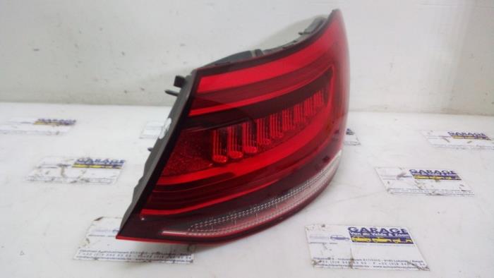 Taillight, right from a Mercedes-Benz CLS (C257) 350d 2.9 24V 4-Matic 2019
