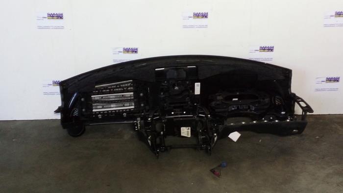 Używane Panel Mercedes C (W205) C-220 2.2 CDI BlueTEC, C-220 d 16V Cena € 242,00 Z VAT oferowane przez Autoparts Van De Velde