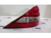 Taillight, right from a Mercedes SL (R230), 2001 / 2012 5.0 SL-500 V8 24V, Convertible, Petrol, 4.966cc, 225kW (306pk), RWD, M113963, 2001-10 / 2012-01, 230.475 2009