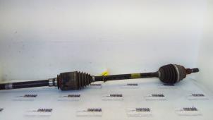 Used CV joint, front Mercedes ML II (164/4JG) 3.0 ML-300 CDI 4-Matic V6 24V Price € 242,00 Inclusive VAT offered by Autoparts Van De Velde