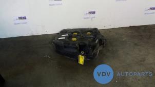 Begagnade Tillsatsmedelstank Mercedes C (W205) C-220 2.2 CDI BlueTEC, C-220 d 16V Pris € 484,00 Inklusive moms erbjuds av Autoparts Van De Velde