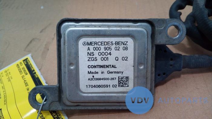 Capteur NOx d'un Mercedes-Benz GLC (X253) 2.2 220d 16V BlueTEC 4-Matic 2015