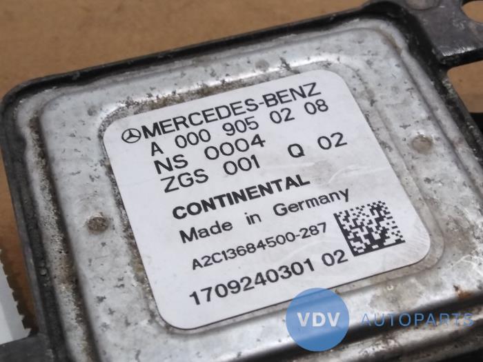 Nox Sensor van een Mercedes-Benz GLC (X253) 2.2 220d 16V BlueTEC 4-Matic 2015