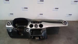 Używane Panel Mercedes B (W246,242) 1.6 B-200 BlueEFFICIENCY Turbo 16V Cena € 242,00 Z VAT oferowane przez Autoparts Van De Velde