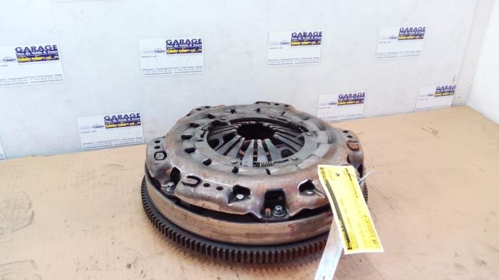 Used Flywheel Mercedes C (W203) 1.8 C-200K 16V Price € 151,25 Inclusive VAT offered by Autoparts Van De Velde
