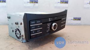 Used Radio Mercedes E (W212) E-220 CDI 16V BlueEfficiency,BlueTEC Price € 272,25 Inclusive VAT offered by Autoparts Van De Velde