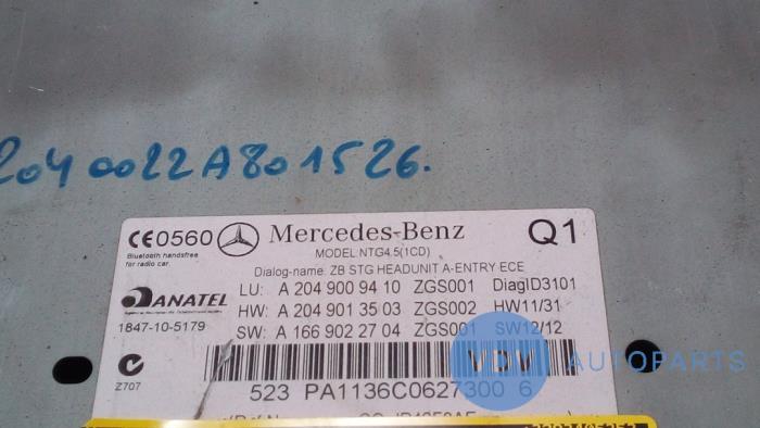 Radio d'un Mercedes-Benz C (W204) 2.2 C-220 CDI 16V BlueEFFICIENCY 2013