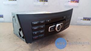 Usagé Radio Mercedes C (C204) 2.2 C-220 CDI 16V BlueEfficiency Prix € 302,50 Prix TTC proposé par Autoparts Van De Velde