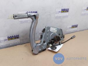 Used Parking brake mechanism Mercedes SLK (R171) 1.8 200 K 16V Price € 127,05 Inclusive VAT offered by Autoparts Van De Velde