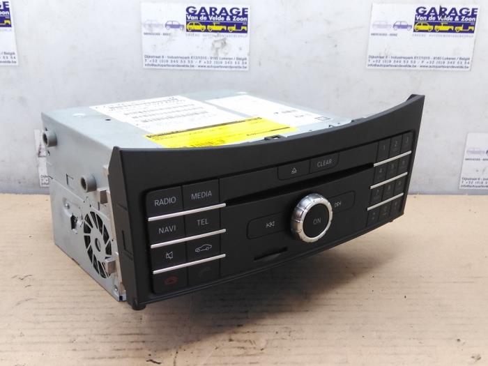 Begagnade Radio Mercedes CLS (C218) 220 CDI BlueTEC, 220 d 2.1 16V Pris € 151,25 Inklusive moms erbjuds av Autoparts Van De Velde