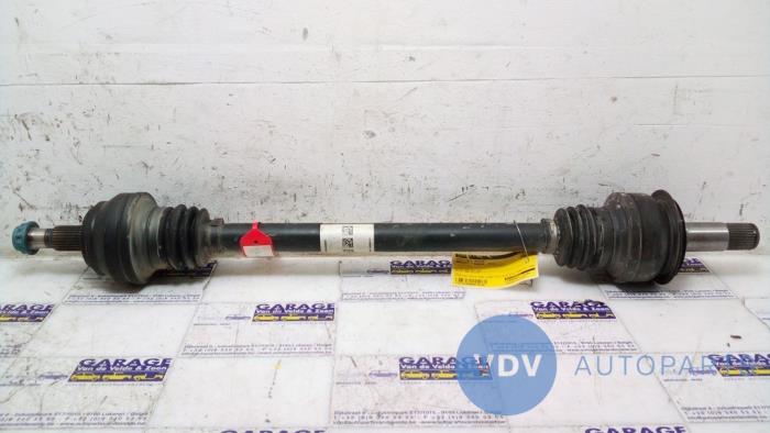 CV joint, rear from a Mercedes-Benz E (W213) E-220d 2.0 Turbo 16V 2019