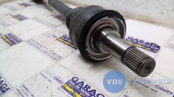 CV joint, rear from a Mercedes-Benz E (W213) E-220d 2.0 Turbo 16V 2019