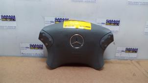 Usagé Airbag gauche (volant) Mercedes C (W203) 2.5 C-230 V6 24V Prix € 72,60 Prix TTC proposé par Autoparts Van De Velde