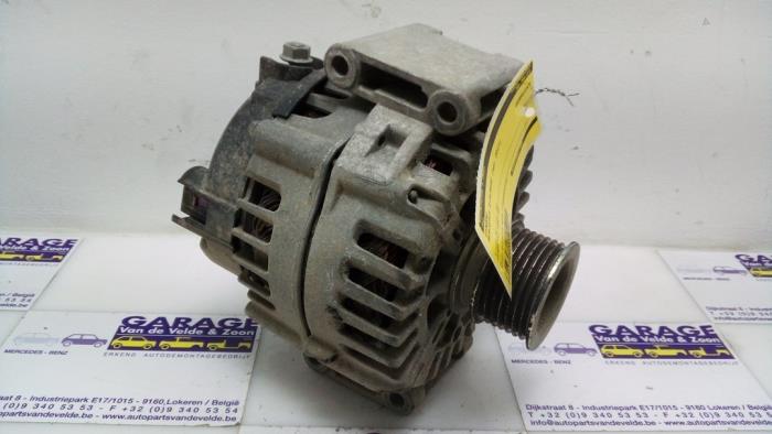 Usagé Dynamo Mercedes E (W213) E-350d 3.0 V6 24V Prix € 181,50 Prix TTC proposé par Autoparts Van De Velde