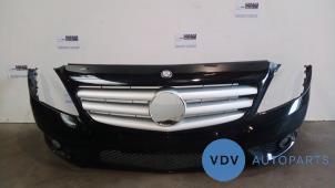 Używane Zderzak przedni Mercedes B (W246,242) 1.8 B-200 CDI BlueEFFICIENCY 16V Cena € 786,50 Z VAT oferowane przez Autoparts Van De Velde