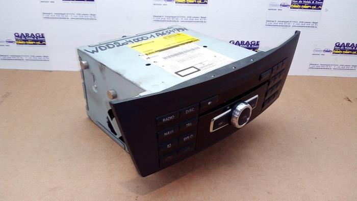 Gebrauchte Radio Mercedes C (W204) 2.2 C-180 CDI 16V BlueEFFICIENCY Preis € 102,85 Mit Mehrwertsteuer angeboten von Autoparts Van De Velde