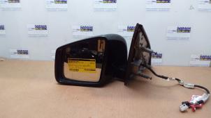 Used Wing mirror, left Mercedes R (W251) 3.0 320 CDI 24V BlueTec 4-Matic Price on request offered by Autoparts Van De Velde