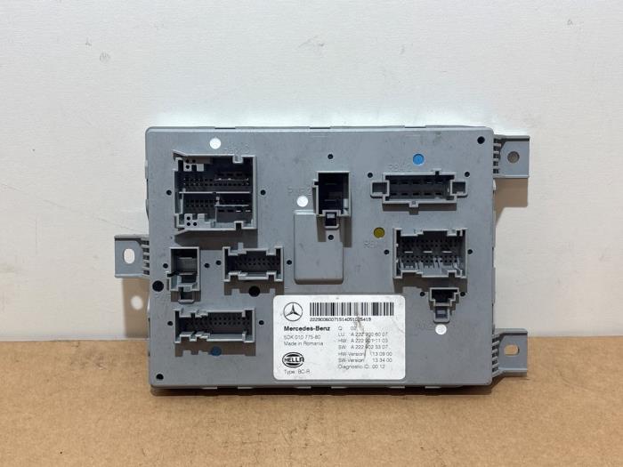 Usagé Module confort Mercedes C (W205) C-220 2.2 CDI BlueTEC, C-220 d 16V Prix € 121,00 Prix TTC proposé par Autoparts Van De Velde