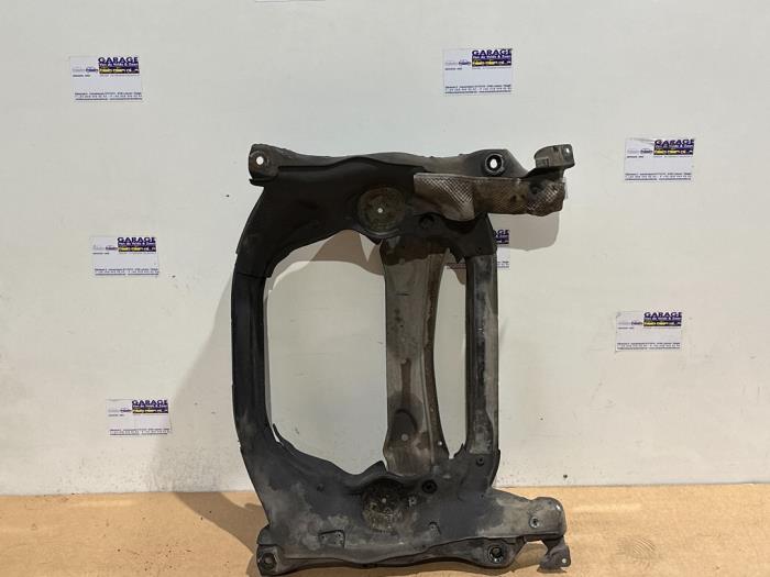 Used Subframe Mercedes S (W221) 5.5 S-550 32V Price € 242,00 Inclusive VAT offered by Autoparts Van De Velde